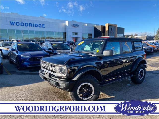 2022 Ford Bronco Big Bend (Stk: 19071) in Calgary - Image 1 of 27