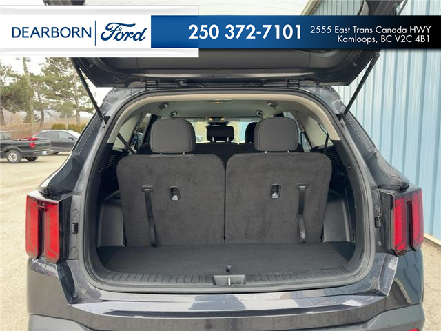 2025 Kia Sorento 2.5L LX (Stk: 26P027) in Kamloops - Image 12 of 25