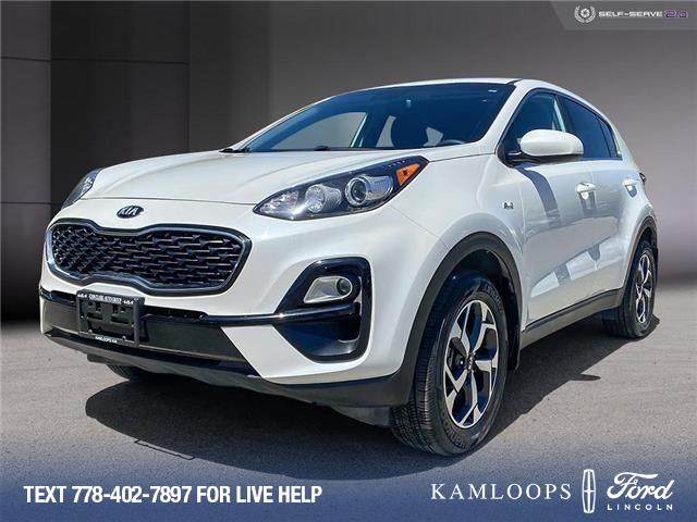 2020 Kia Sportage LX (Stk: 4T0156B) in Kamloops - Image 1 of 24