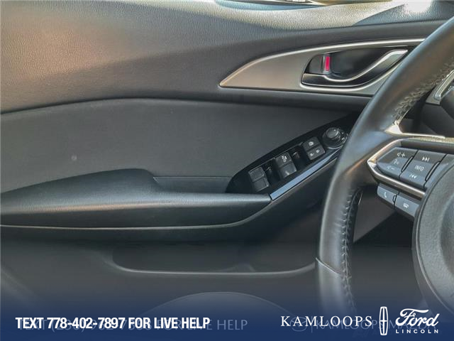 2018 Mazda Mazda3 Sport GS (Stk: YT049A) in Kamloops - Image 7 of 15