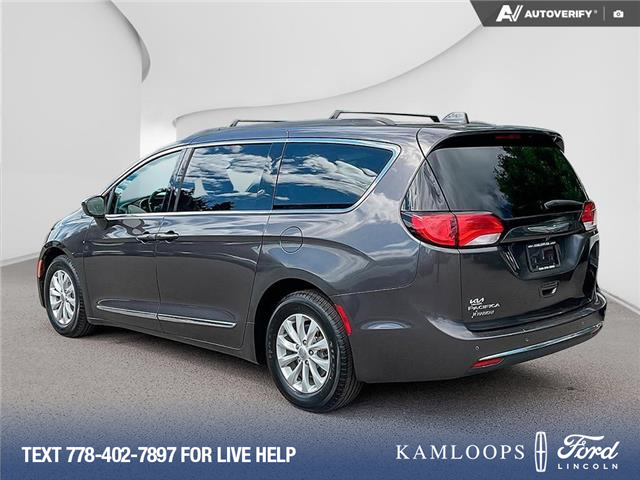 2017 Chrysler Pacifica Touring-L (Stk: 6C0182A) in Kamloops - Image 4 of 23