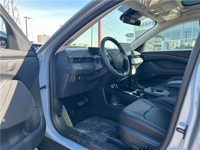2025 Ford Mustang Mach-E Premium (Stk: 2502490) in Ottawa - Image 7 of 16