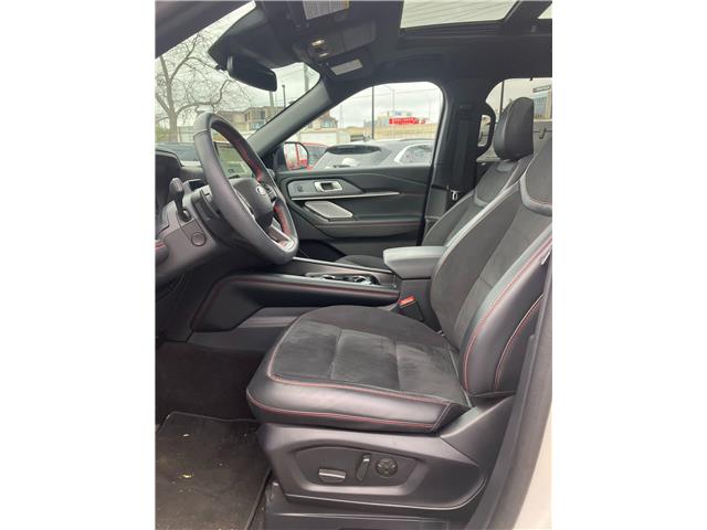2025 Ford Explorer ST (Stk: 2500150) in Ottawa - Image 8 of 26