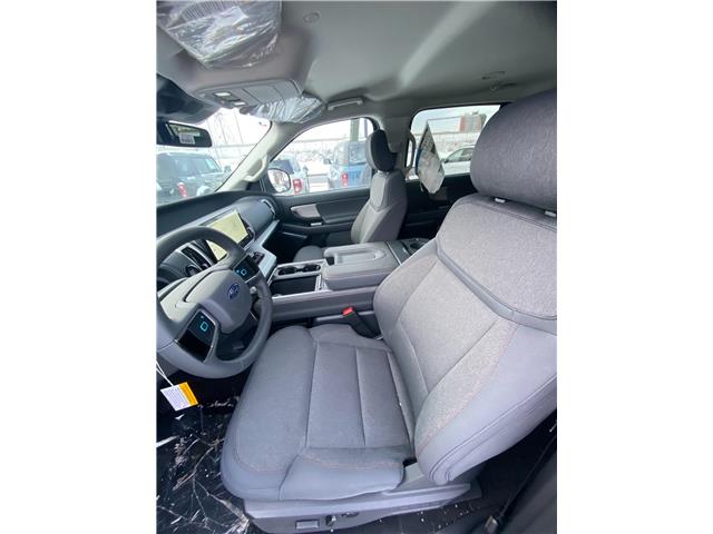 2025 Ford Expedition Active (Stk: 2508500) in Ottawa - Image 8 of 26