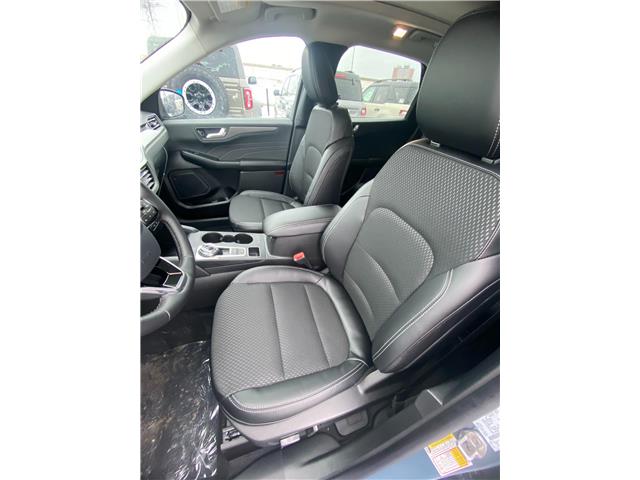 2026 Ford Escape PHEV (Stk: 2600730) in Ottawa - Image 9 of 26