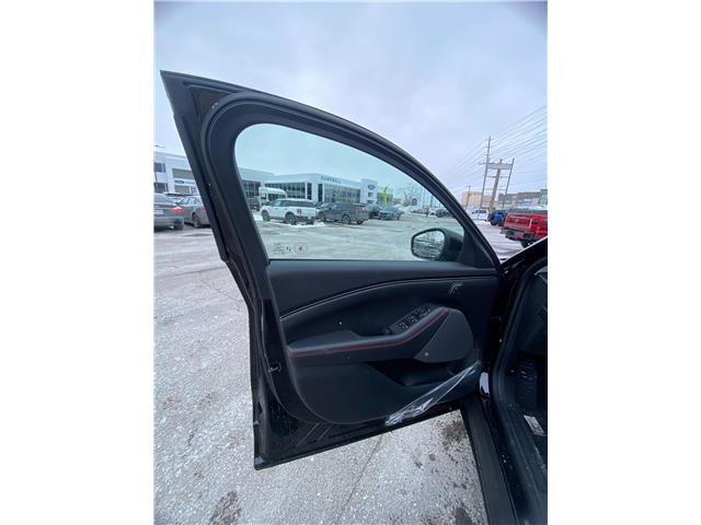 2026 Ford Mustang Mach-E Premium (Stk: 2600600) in Ottawa - Image 6 of 24 2026 Ford Mustang Mach-E Premium (Stk: 2600600) in Ottawa - Image 6 of 24