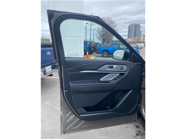 2026 Ford Explorer ST (Stk: 2600590) in Ottawa - Image 8 of 31