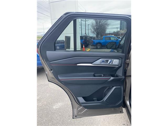 2026 Ford Explorer ST (Stk: 2600590) in Ottawa - Image 9 of 31