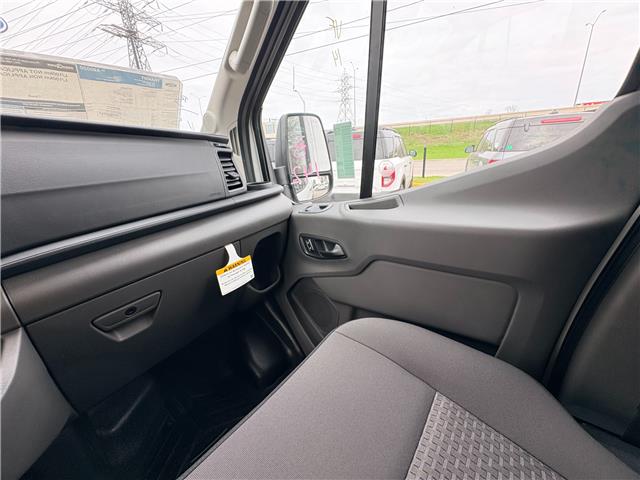2026 Ford Transit-350 Cargo Base (Stk: 2603540) in Ottawa - Image 15 of 25