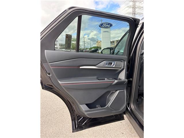 2026 Ford Explorer ST-Line (Stk: 2604520) in Ottawa - Image 9 of 32