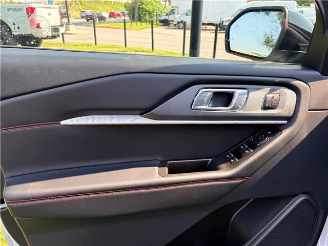 2026 Ford Explorer ST-Line (Stk: 2604870) in Ottawa - Image 7 of 33