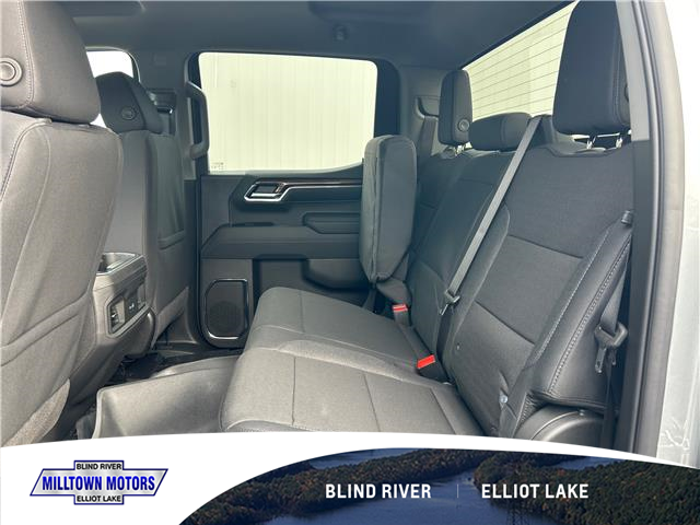 2026 Chevrolet Silverado 1500 LT Trail Boss (Stk: 32153E) in Blind River - Image 4 of 4