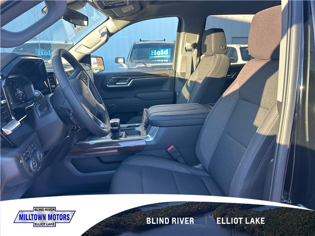 2026 Chevrolet Silverado 1500 LT Trail Boss (Stk: 32243B) in Blind River - Image 3 of 6