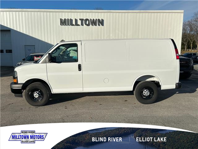 2025 Chevrolet Express 2500 Work Van (Stk: 31862B) in Blind River - Image 2 of 5