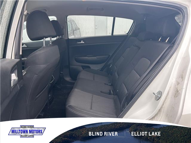 2020 Kia Sportage LX (Stk: 30149B) in Blind River - Image 4 of 5
