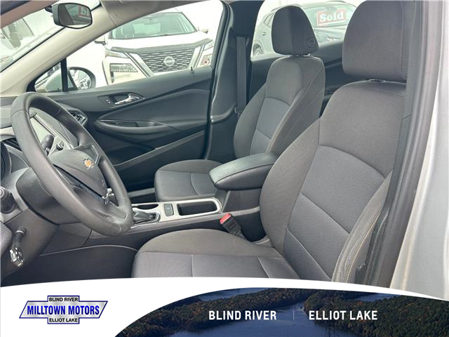 2018 Chevrolet Cruze LS Auto (Stk: 22656E) in Blind River - Image 3 of 5