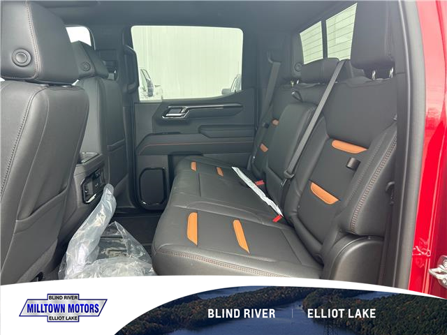 2026 GMC Sierra 1500 AT4 (Stk: 32798E) in Blind River - Image 4 of 9