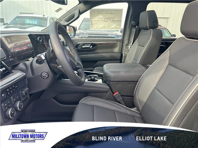 2026 Chevrolet Suburban Premier (Stk: 32241B) in Blind River - Image 3 of 8
