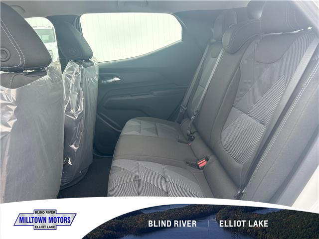 2027 Chevrolet Bolt LT (Stk: 32845B) in Blind River - Image 4 of 5
