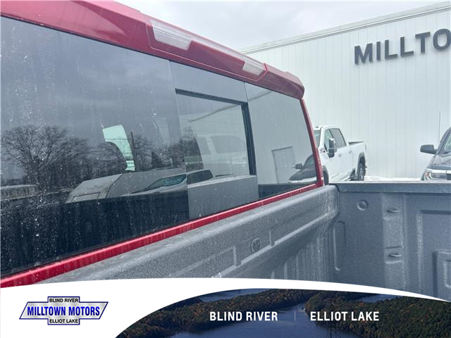 2026 GMC Sierra 1500 AT4 (Stk: 32798E) in Blind River - Image 6 of 9