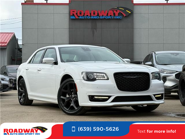2022 Chrysler 300 Touring L (Stk: 17315) in SASKATOON - Image 1 of 23