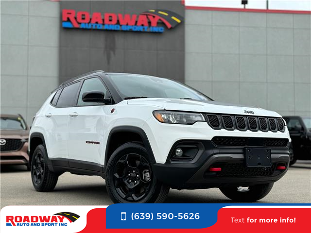 2023 Jeep Compass Trailhawk (Stk: 17465) in Regina - Image 1 of 29