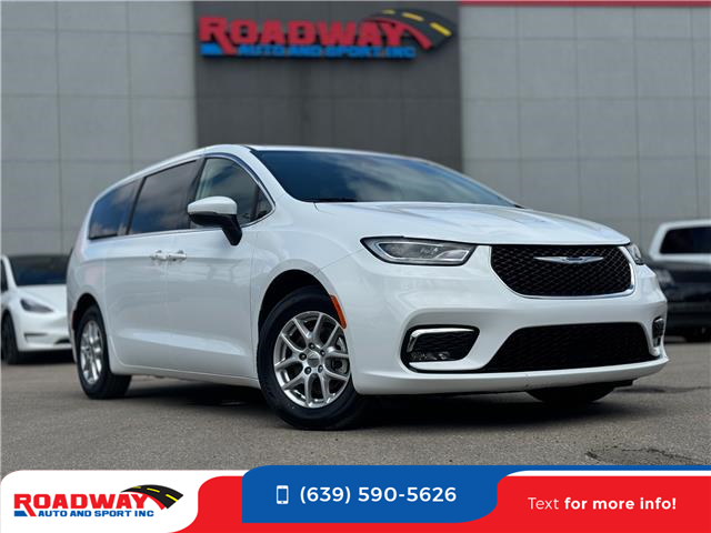 2023 Chrysler Pacifica Touring-L (Stk: 17486) in Regina - Image 1 of 29