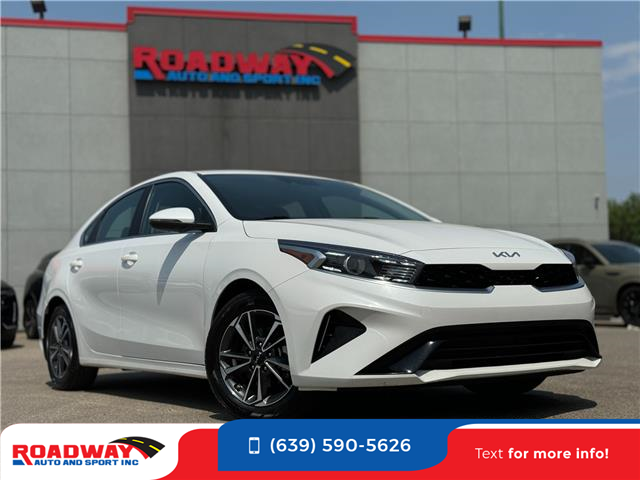 2023 Kia Forte EX (Stk: 17512) in Regina - Image 1 of 25