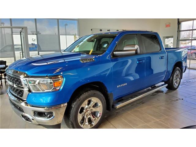 2022 RAM 1500 Big Horn (Stk: 22042) in Sherbrooke - Image 1 of 17