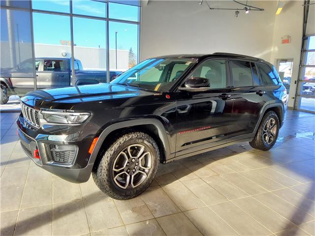 2022 Jeep Grand Cherokee Trailhawk (Stk: 8055) in Sherbrooke - Image 1 of 22