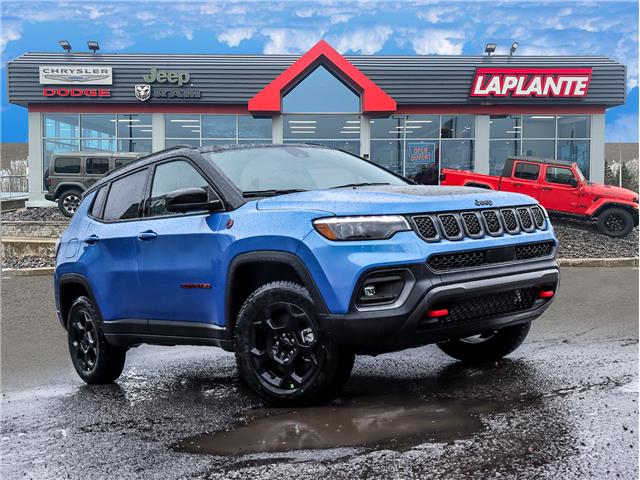 2023 Jeep Compass Trailhawk (Stk: 23067) in Embrun - Image 1 of 24