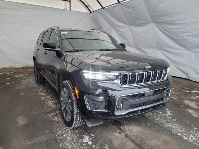 2024 Jeep Grand Cherokee L Overland (Stk: 241077) in Thunder Bay - Image 1 of 30