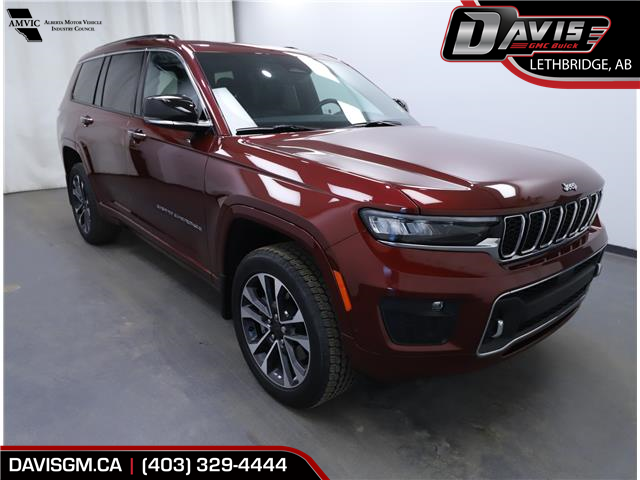 2021 Jeep Grand Cherokee L Overland (Stk: 247117) in Lethbridge - Image 1 of 28