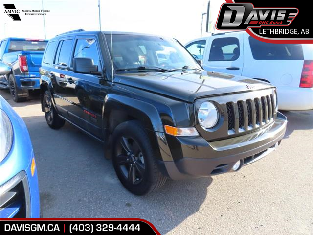 2017 Jeep Patriot Sport/North (Stk: 300525) in Lethbridge - Image 1 of 10