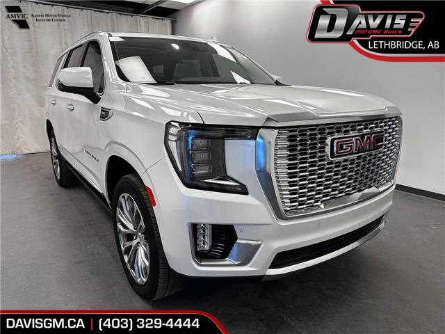 2022 GMC Yukon Denali (Stk: 300616) in Lethbridge - Image 1 of 30
