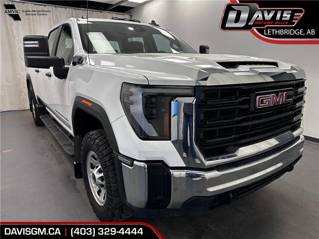 2024 GMC Sierra 3500HD Pro (Stk: 300653) in Lethbridge - Image 1 of 28