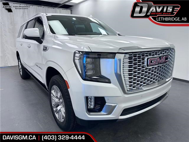 2023 GMC Yukon XL Denali (Stk: 300727) in Lethbridge - Image 1 of 32