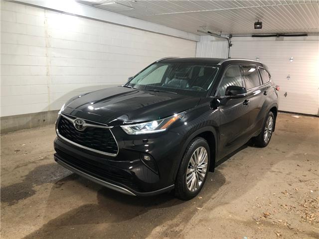 2022 Toyota Highlander Limited (Stk: F172682) in Regina - Image 1 of 30