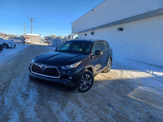 2021 Toyota Highlander Hybrid XLE (Stk: 2490781) in Regina - Image 1 of 38