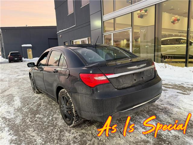 2012 Chrysler 200 LX (Stk: 35424) in London - Image 4 of 10