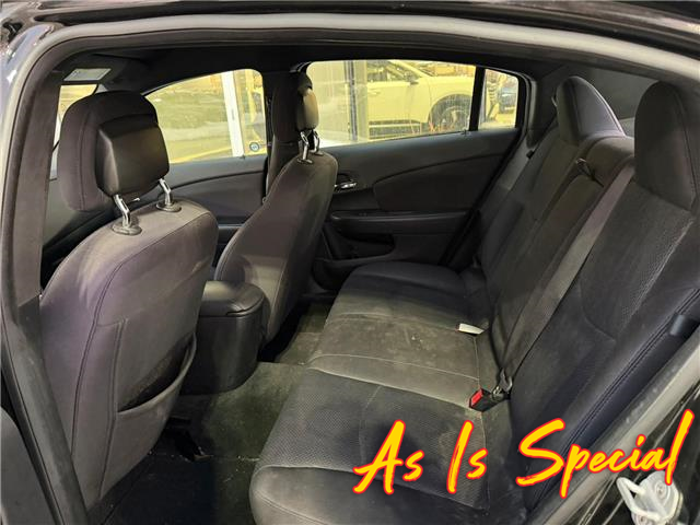 2012 Chrysler 200 LX (Stk: 35424) in London - Image 9 of 10