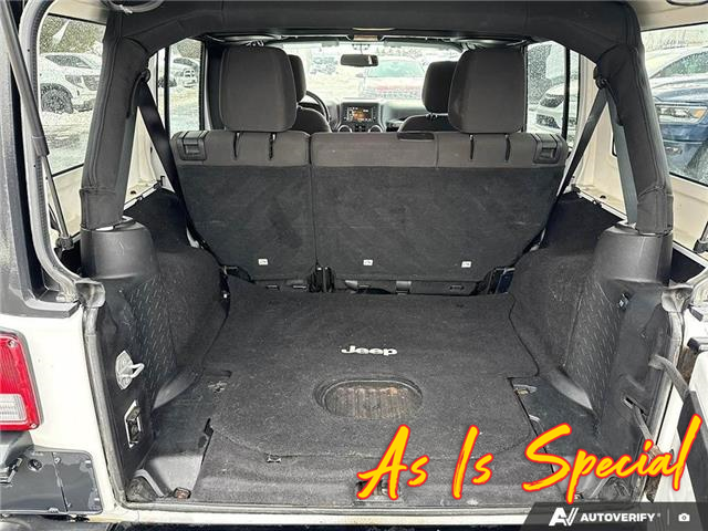 2016 Jeep Wrangler Unlimited Sport (Stk: 164972) in London - Image 10 of 18