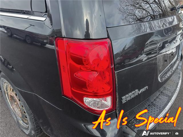 2016 Dodge Grand Caravan SE/SXT (Stk: 165403) in London - Image 11 of 26