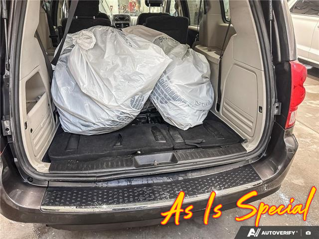 2018 Dodge Grand Caravan CVP/SXT (Stk: 165394) in London - Image 11 of 26