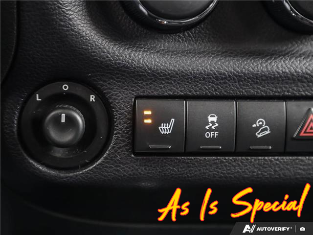 2015 Jeep Wrangler Unlimited Sahara (Stk: 174799) in London - Image 26 of 27