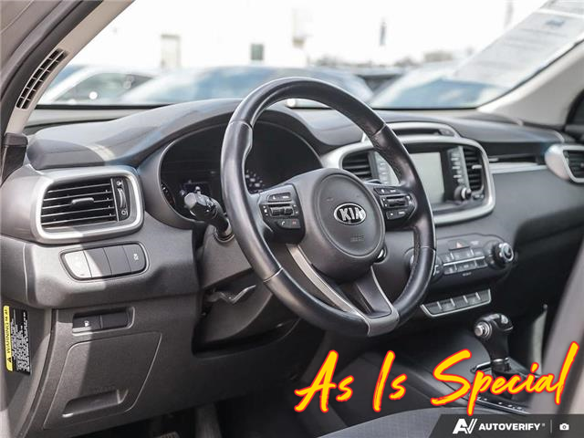 2017 Kia Sorento 3.3L LX V6 7-Seater (Stk: 174643) in London - Image 13 of 27