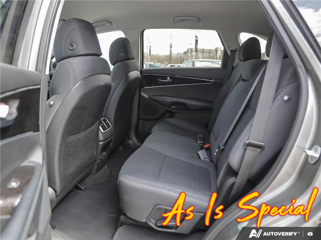 2017 Kia Sorento 3.3L LX V6 7-Seater (Stk: 174643) in London - Image 24 of 27