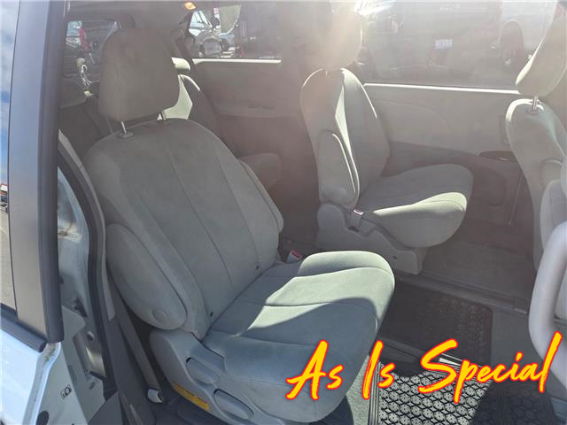 2014 Toyota Sienna LE 7 Passenger (Stk: 136812) in London - Image 10 of 10