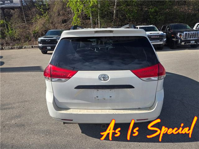 2014 Toyota Sienna LE 7 Passenger (Stk: 136812) in London - Image 4 of 10