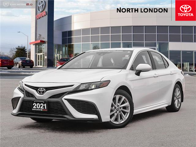 2021 Toyota Camry SE (Stk: R00013) in London - Image 1 of 28